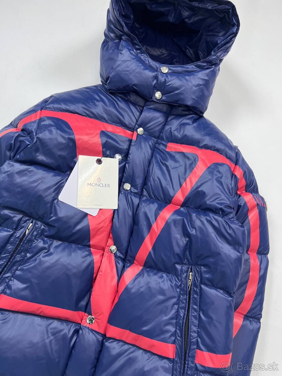 Bunda Valentino X moncler - 2