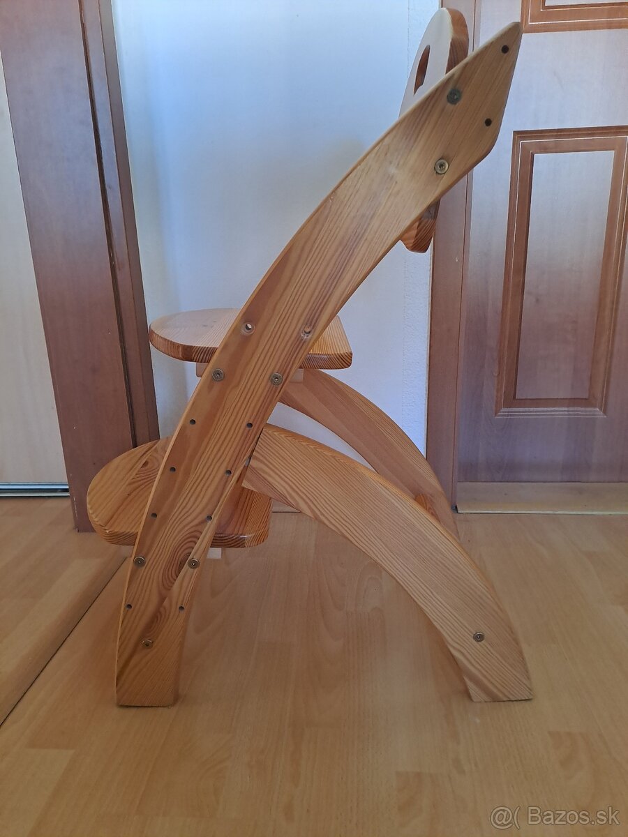 Drevenná detská rastúca stolička - 2