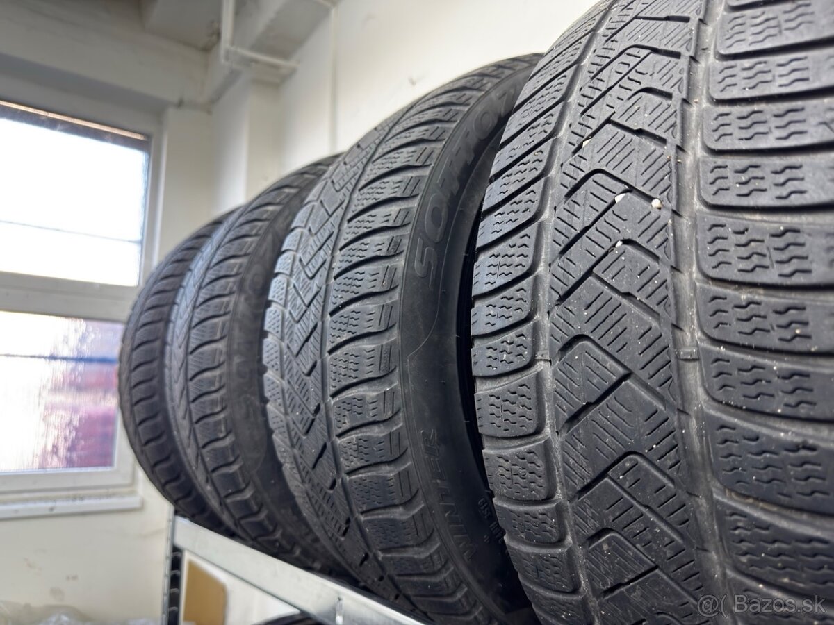 Pirelli sottozero 3 235/45 r18 Zimné - 2