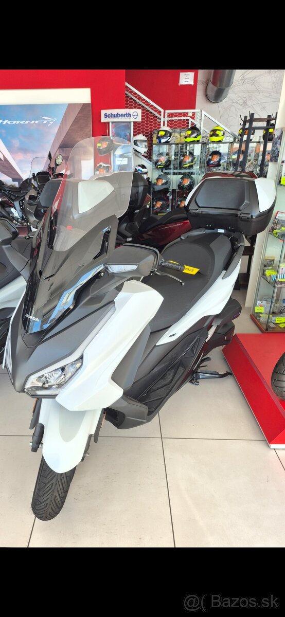 Predam Hondu forza 350 - 2