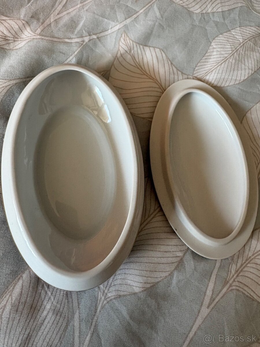 Oválna doza Hollohaza zlatena - 2