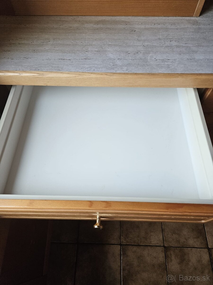 Masívna kuchynská linka z Nemecka so spotrebičmi - 2