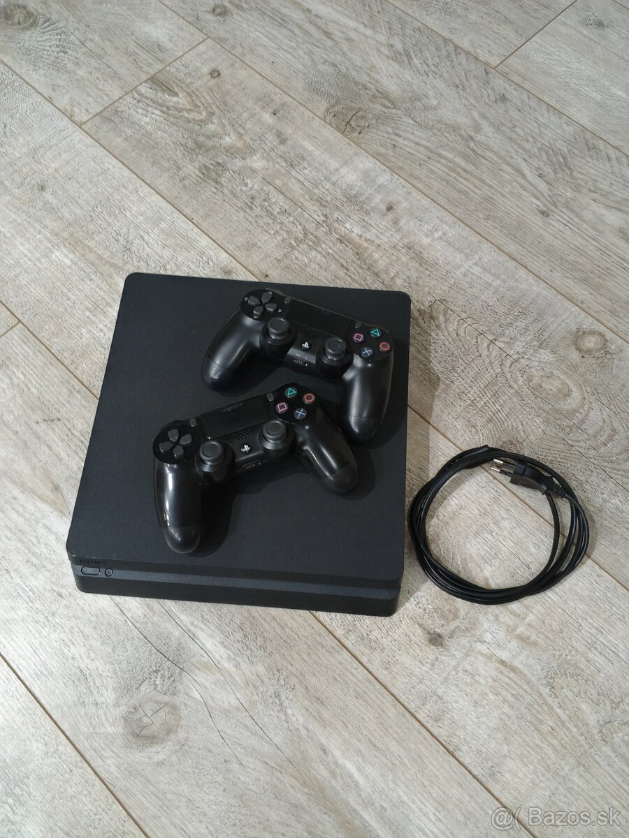 PS 4 SLIM 500Gb + dvakrát ovládač - 2