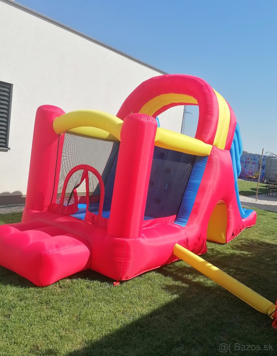 Skákacie hrady a šmykľavky - 2