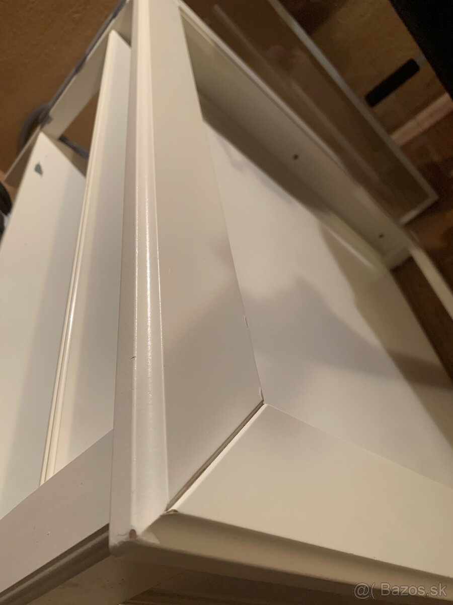 Konferenčný obyvackova stolik ikea - 2