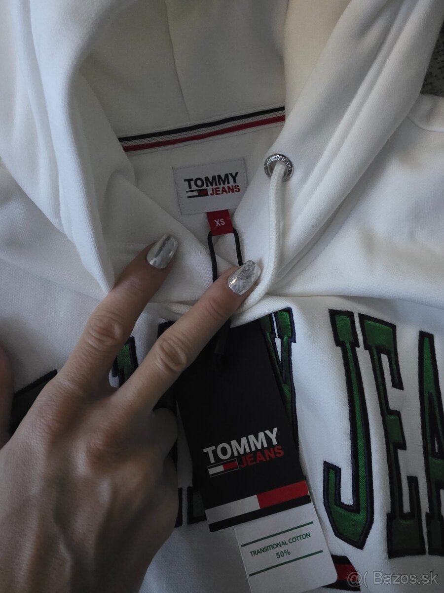 Tommy Hilfiger - 2