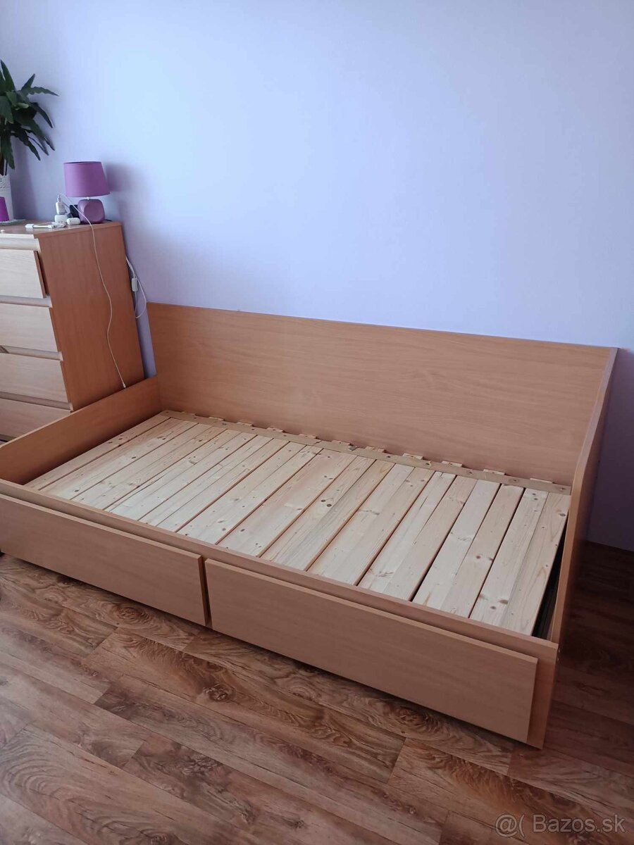 Drevená rozkladacia posteľ - 2