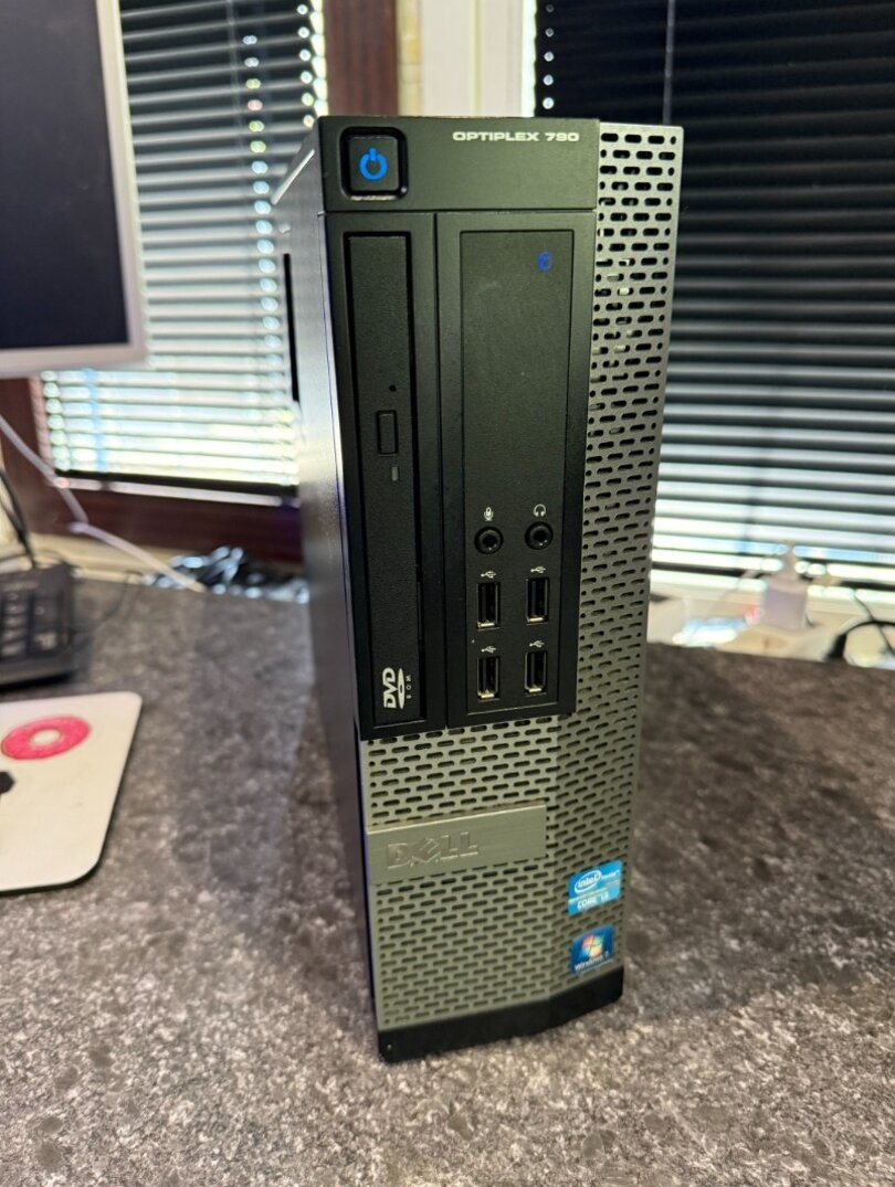 Počítač Dell OptiPlex 790 – i3-2120 / LINUX MX / 4GB / 250HD - 2