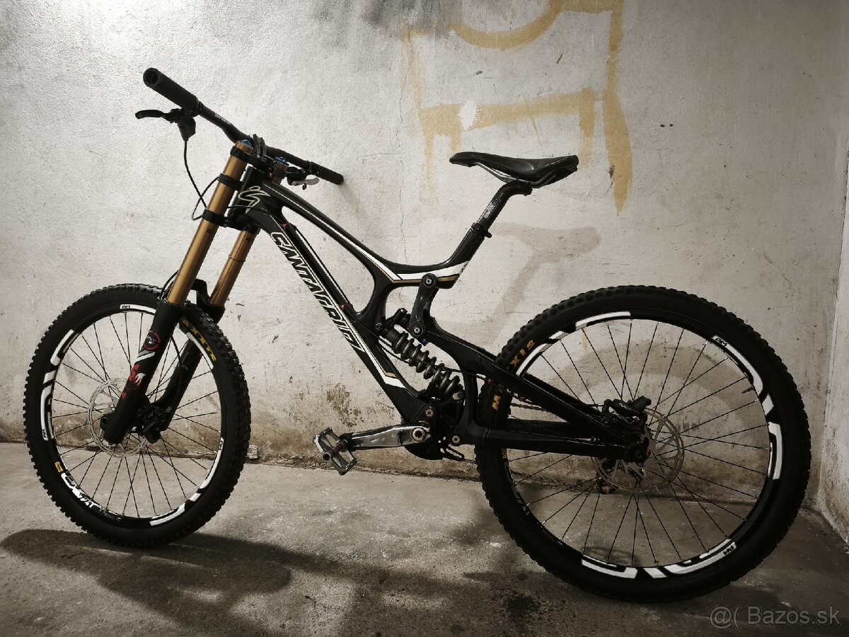 Santa Cruz v10.4 Carbon - 2