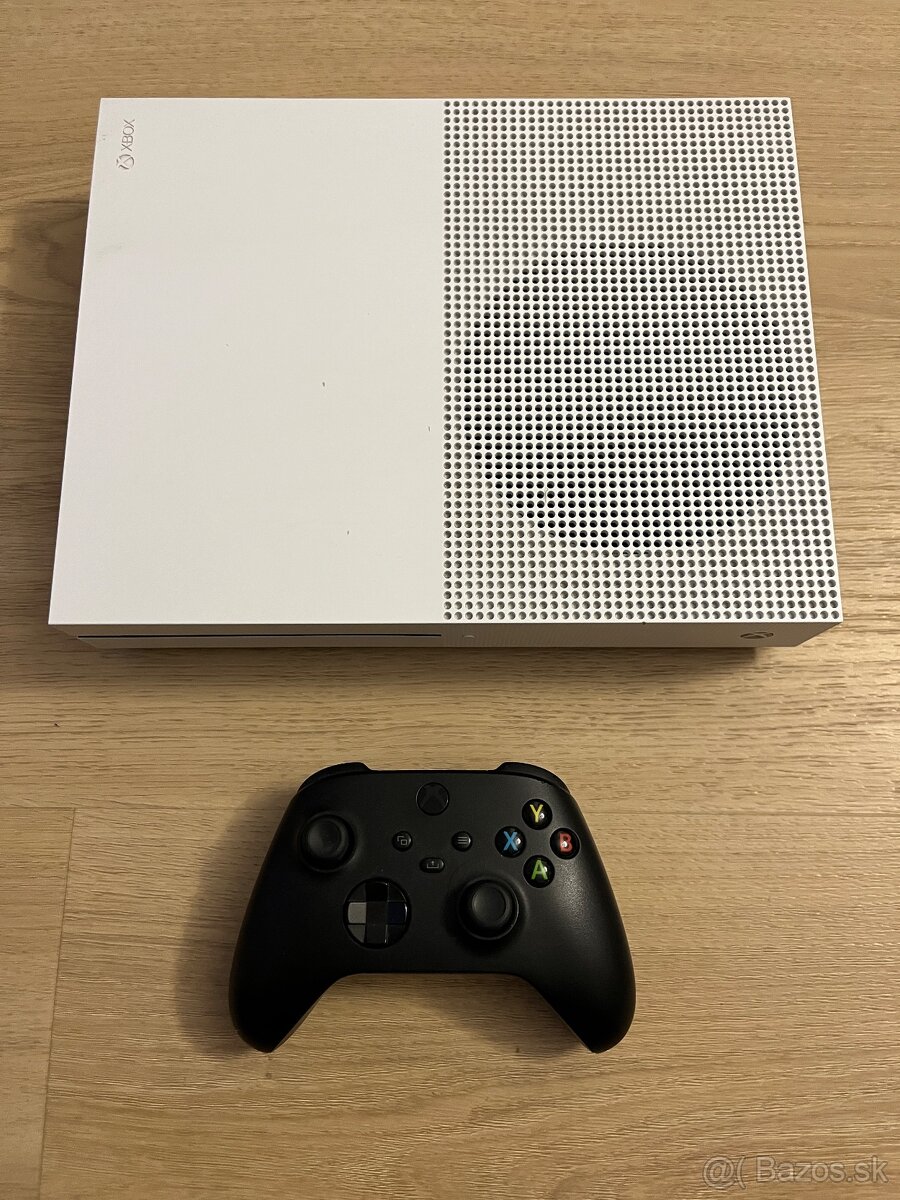 Xbox One S - 2