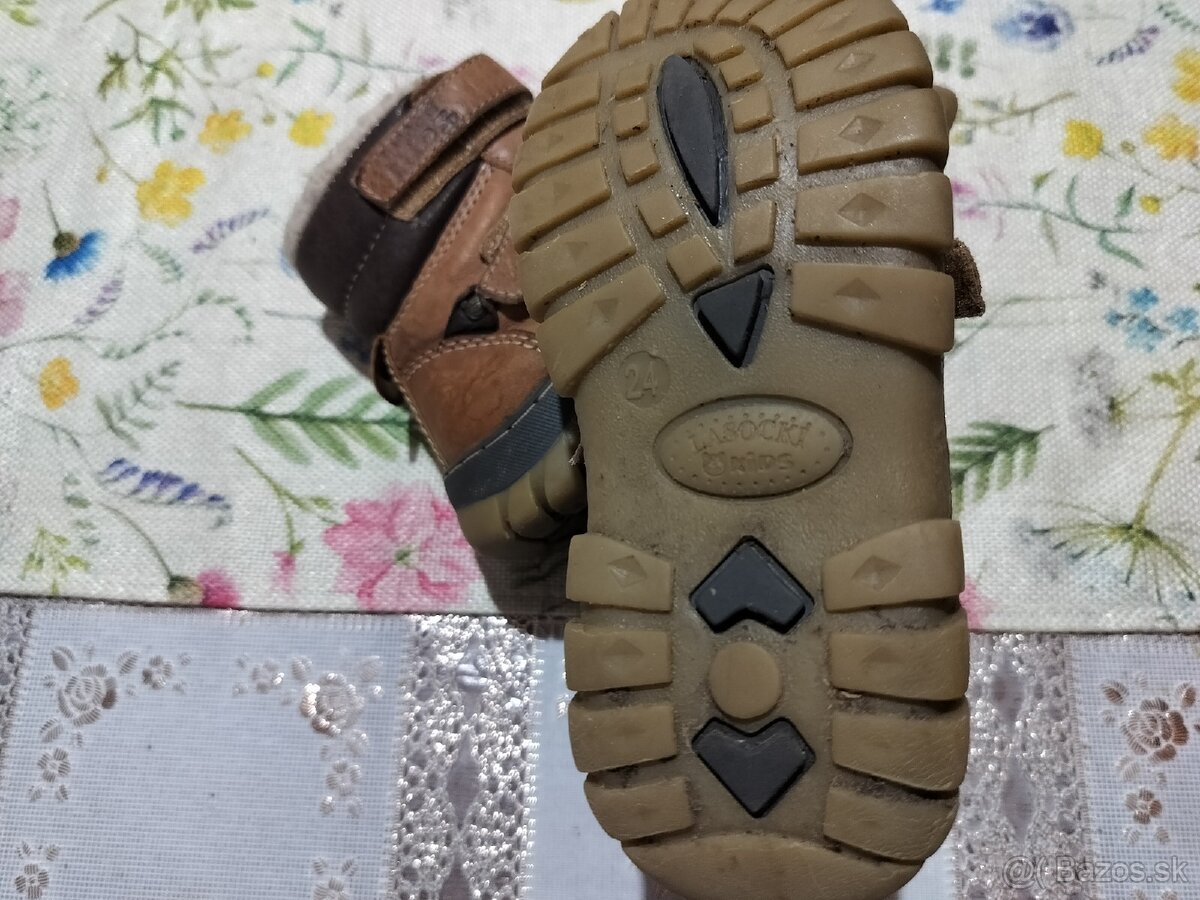 Detské chlapčenské zimné topánky v.24 - 2