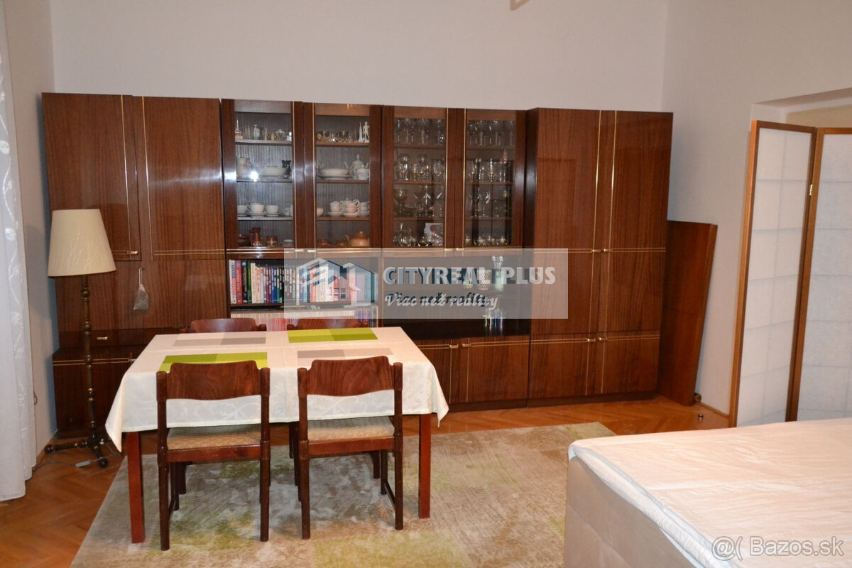 Na predaj 4-izbový rodinný dom Nové Zámky - 2