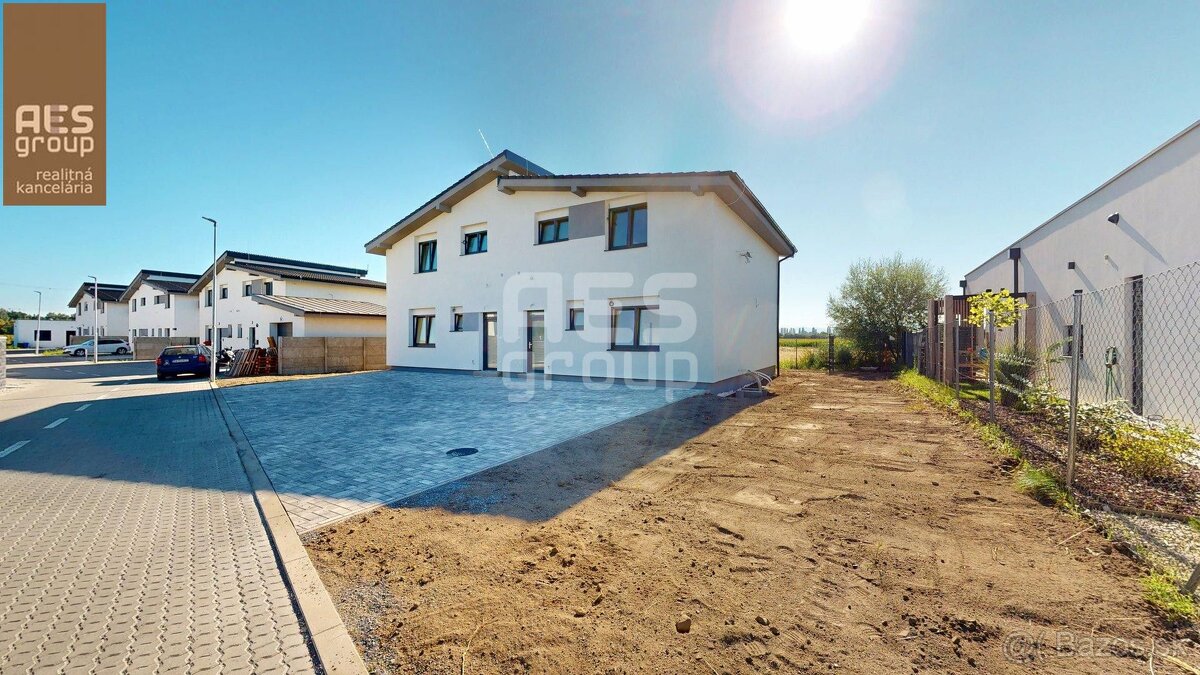 KOSTOLIŠTE, PREDAJ, 5 izbový dom, Nová Alej Martina Benku - 2