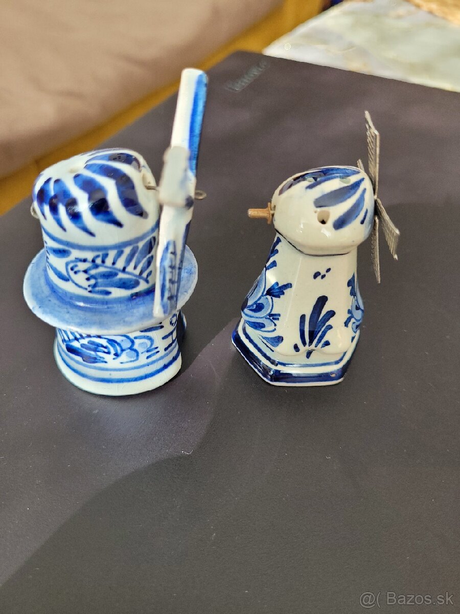 Dve porcelánové solničky - 2