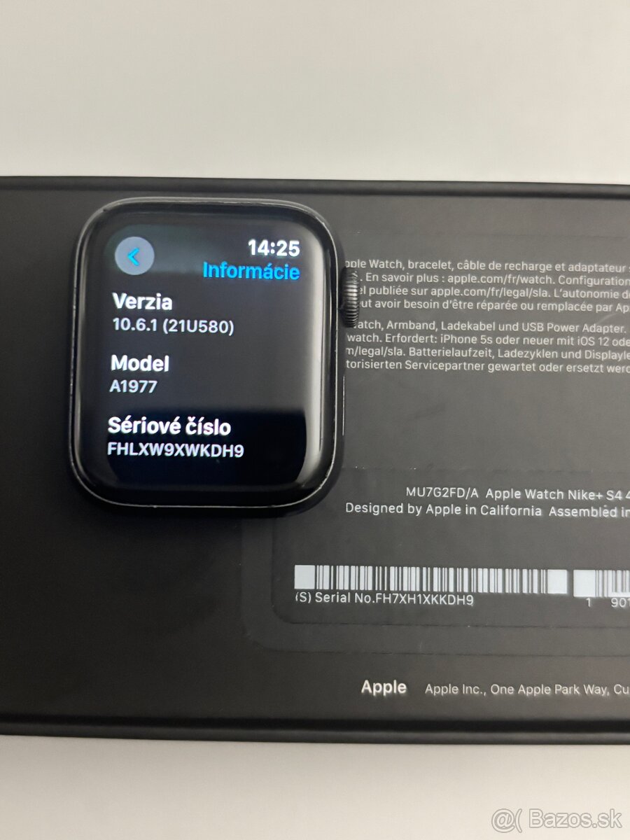 Apple Watch Nike+ S4 40mm Space Gray Alu Case - 2