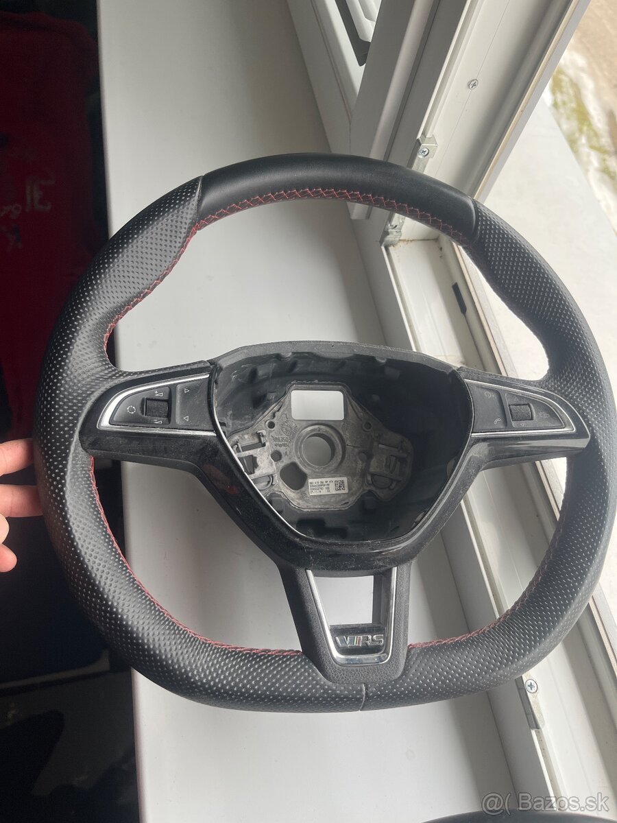 Predam volant Octavia III RS alebo scout - 2