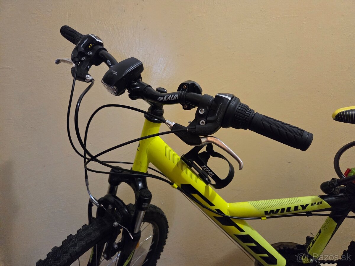 CTM Willy 2.0 limetkovej farby - 2