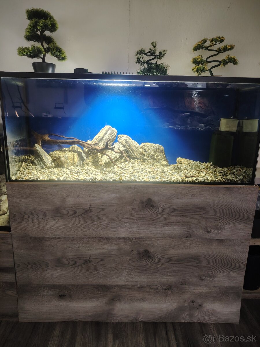 Predám akvárium - 2