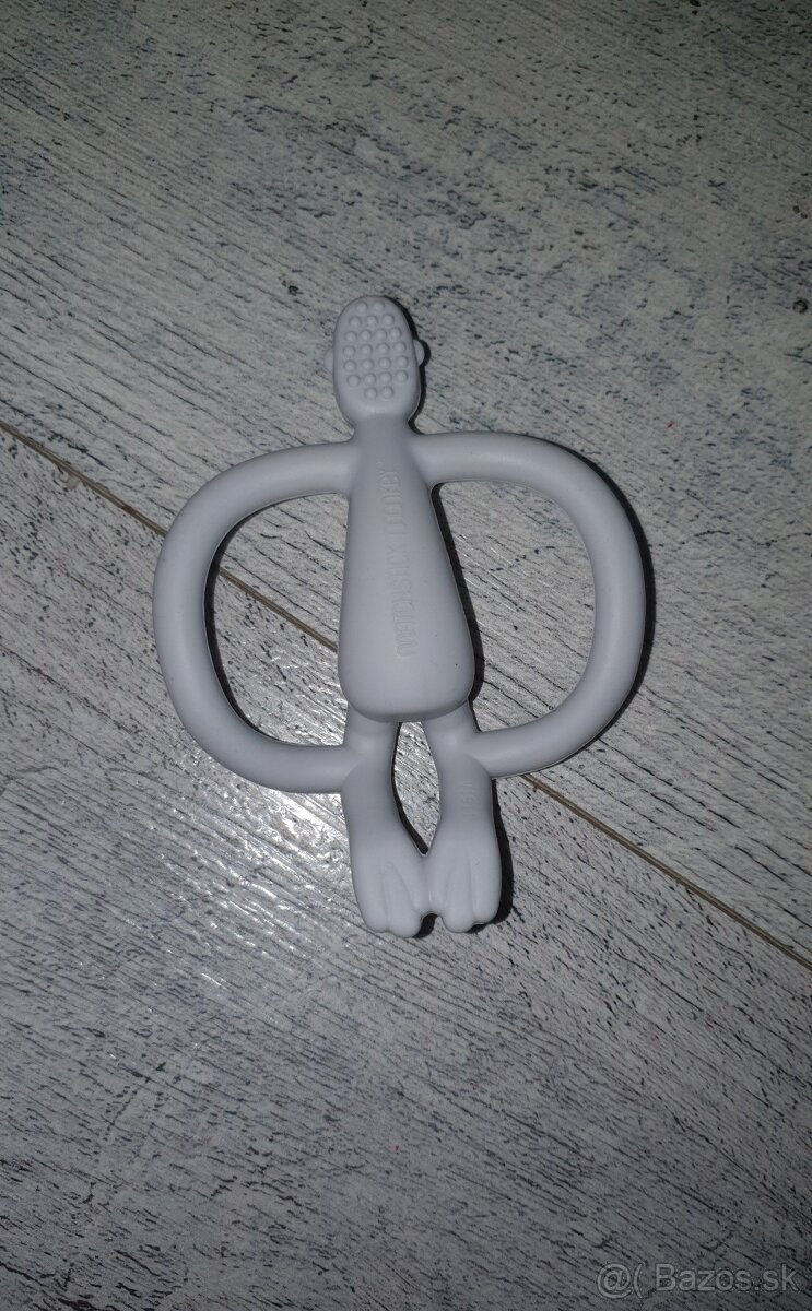 Prve detské hračky, hryzátko, hrkálka - 2