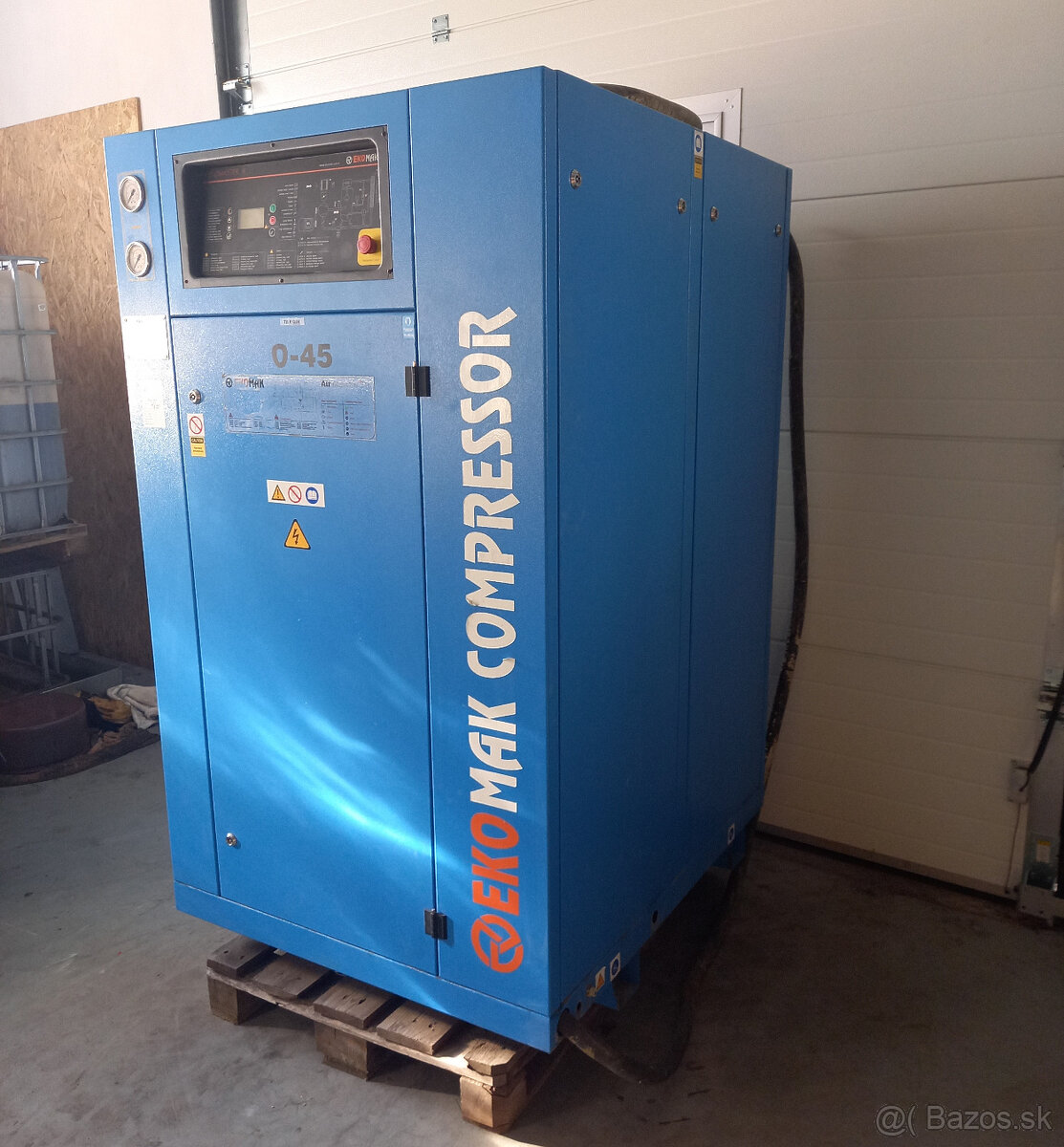 Skrutkový kompresor EKOMAK 45 kW - 2