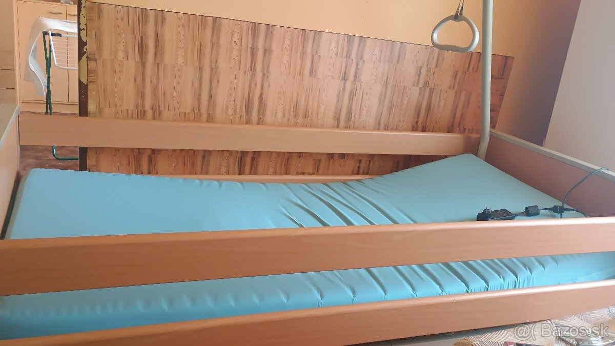 Polohovateľná elektrická posteľ - 2