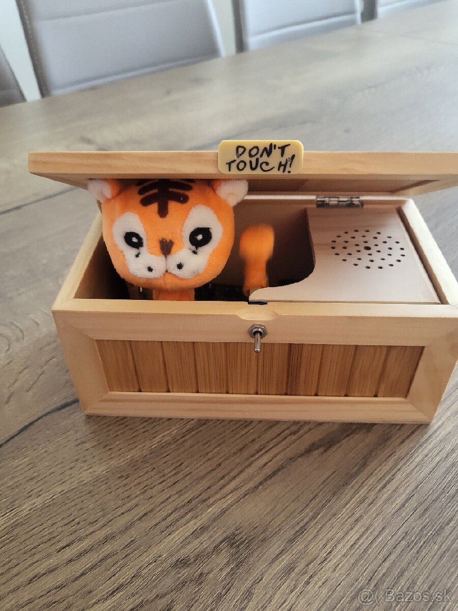 Zábavná Uselles box -zbytočná krabička - 2