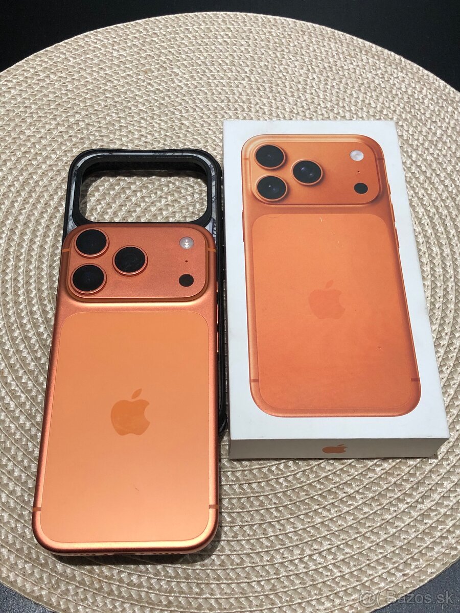 iPhone 17 Pro 256GB Cosmic Orange - 2