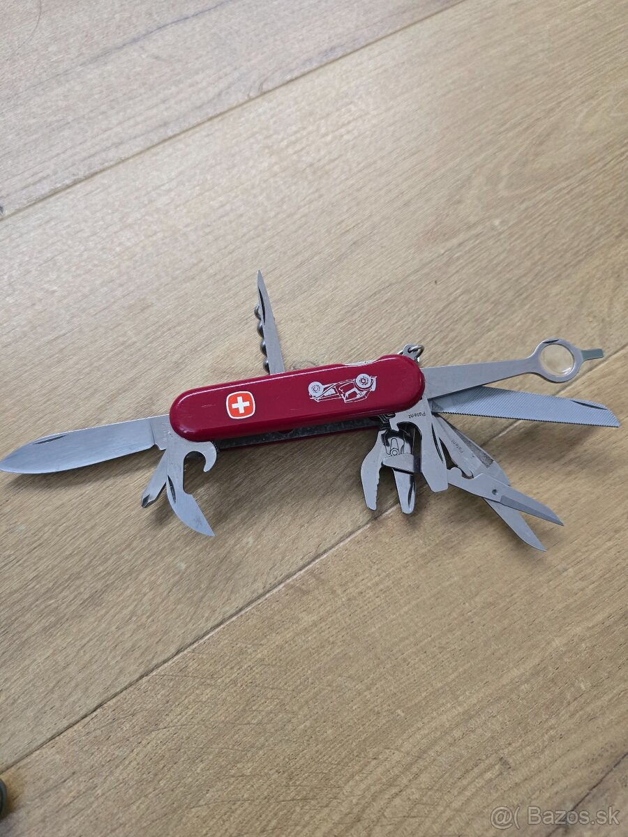 Victorinox a Wenger nože - 2