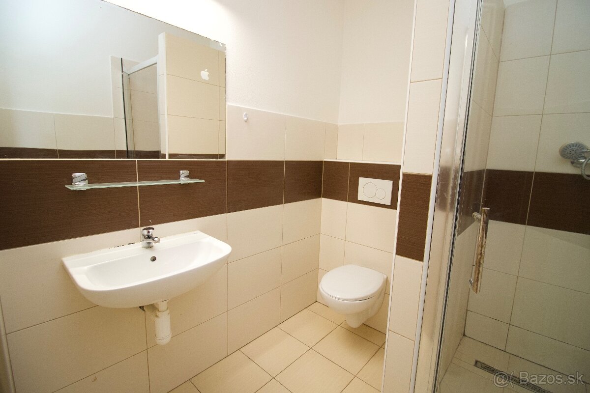 Prenájom garsónky v Ilave - 2