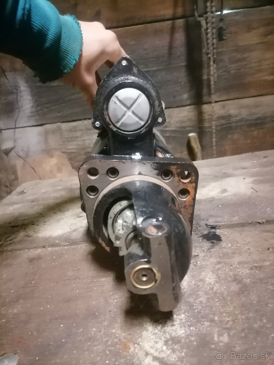 Štartér na Bager 324 GAT - 2