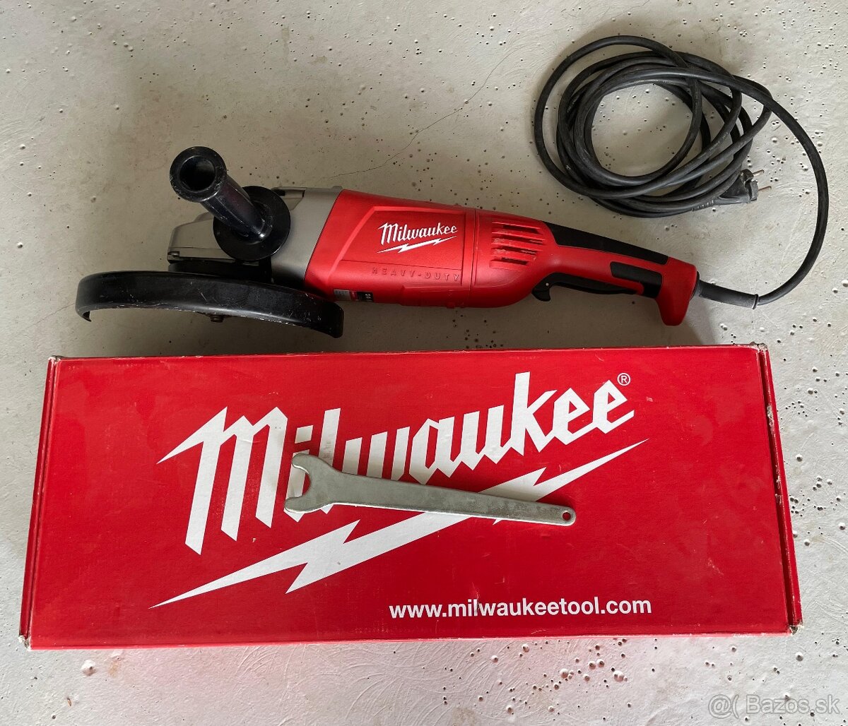 Milwaukee AG24-230E a DEC230 - 2