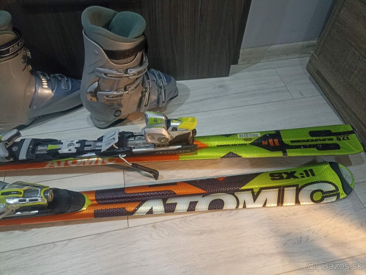 lyžiarky a lyže Atomic - 2