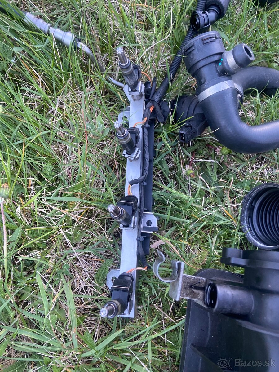 Rozpredam BMW E91 2006 2.0i N46B20B - 2