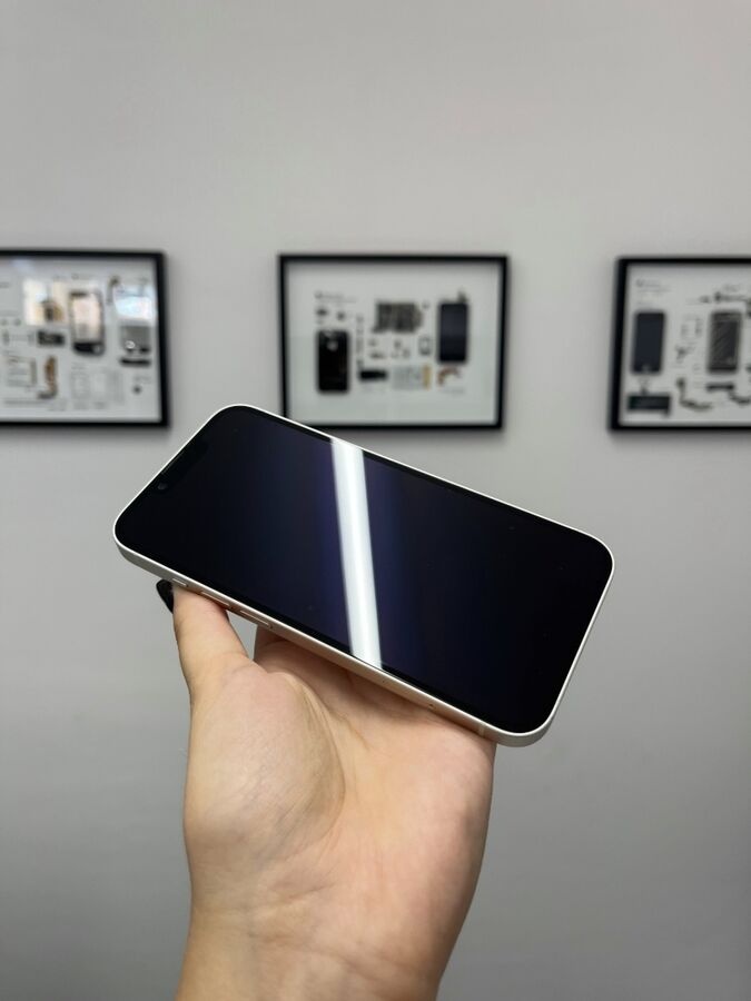 Apple iPhone 14 128GB Starlight - 2
