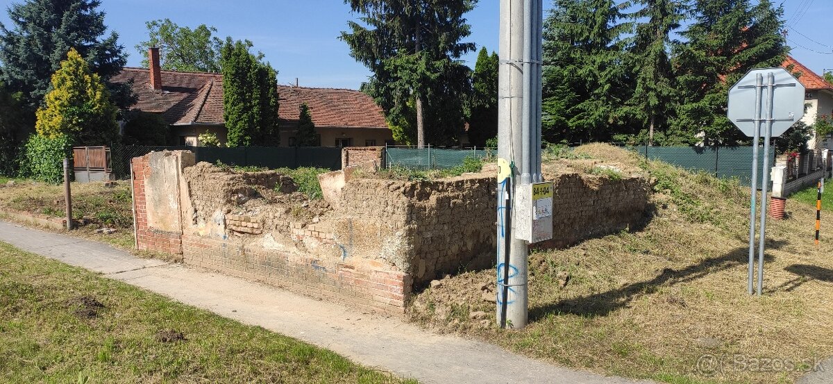 Pozemok Zlaté Moravce všetky prípojky - 2