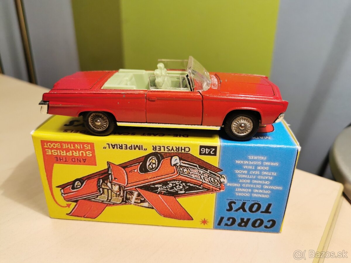 Corgi toys Chrysler Imperial - 2