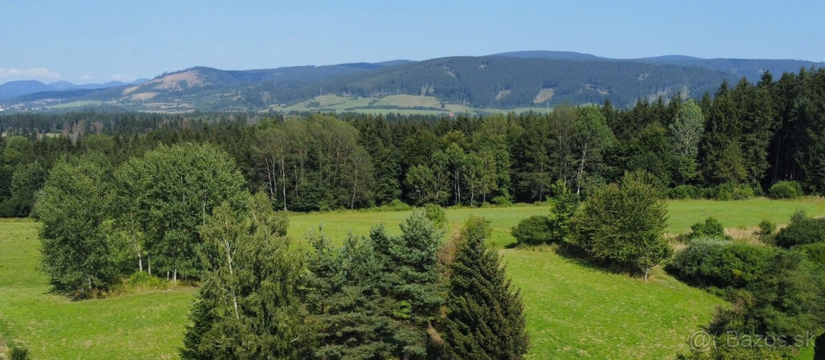 Stavebný pozemok v obci Sklené okres TR - 2