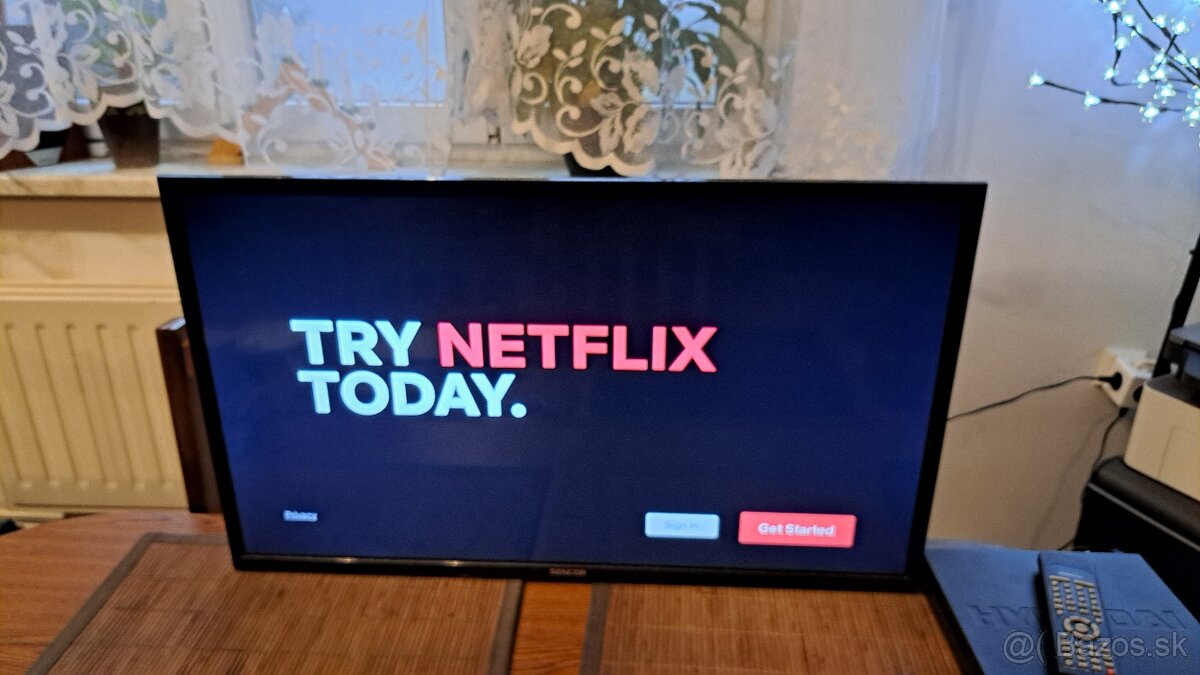 Predám smart LCD TV SENCOR 82CM + DVD prehrávač Hyundai - 2