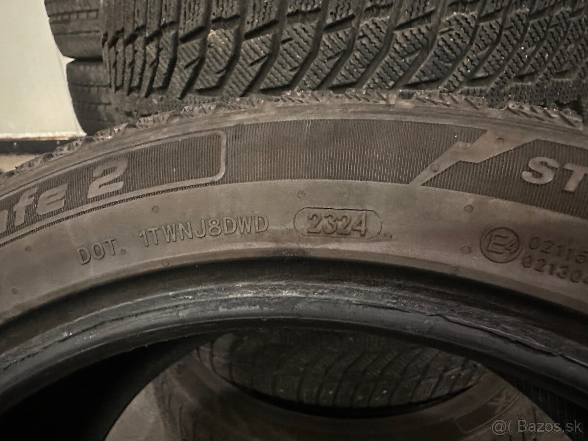 245/45 R 18 - 2