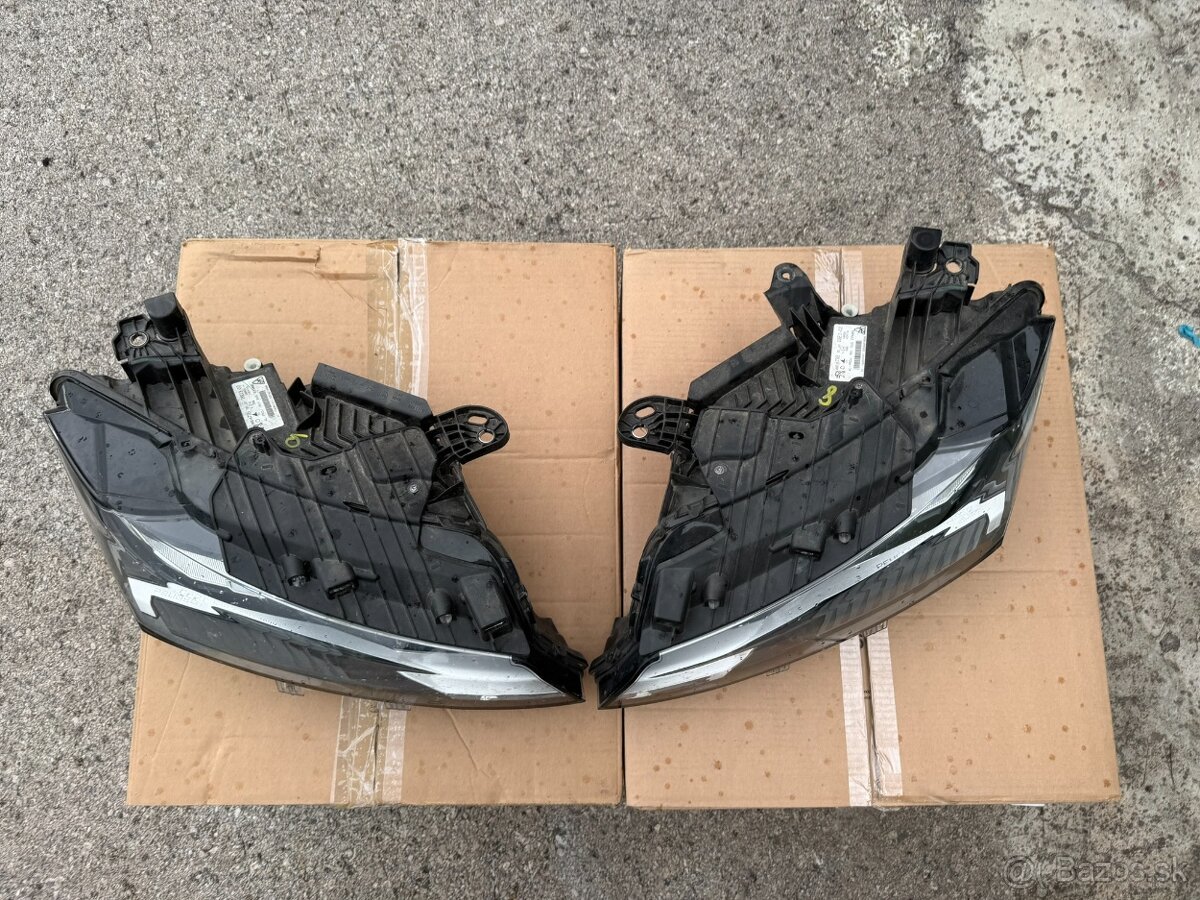 PEUGEOT 308 T10 2021+PREDNÉ SVETLA - 2