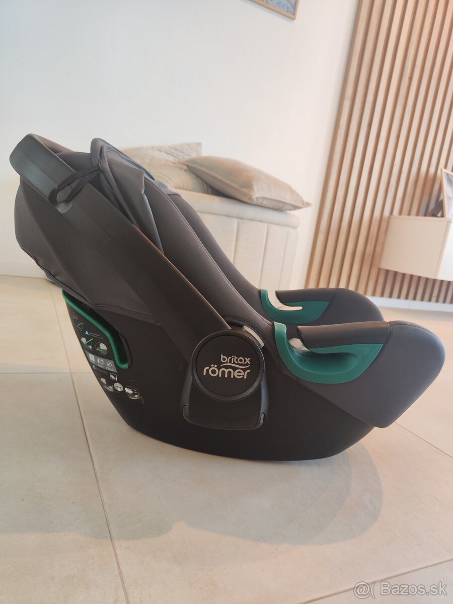 Autosedačka Britax Romer baby Safe 3 i-size - 2