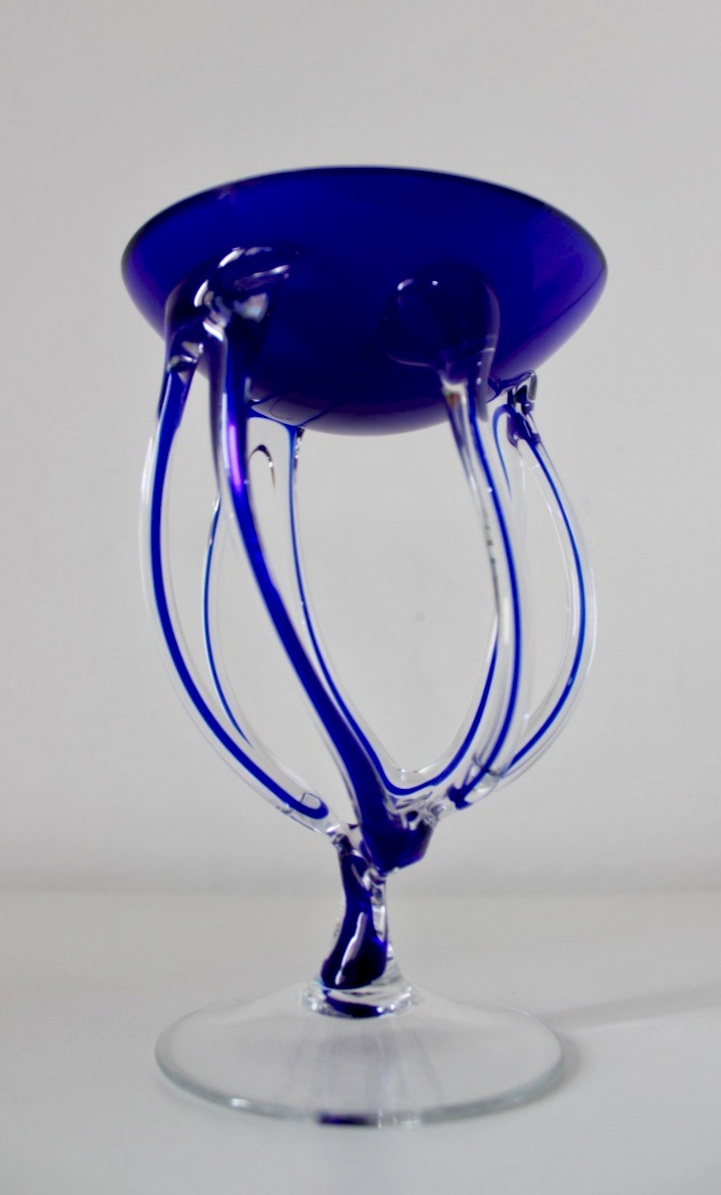 Dekoratívna vázička - 2