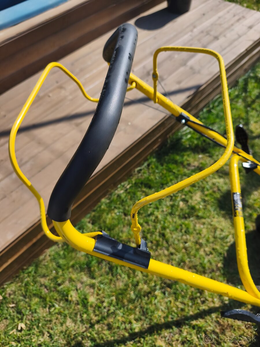 Kosačka s pojazdom - 2