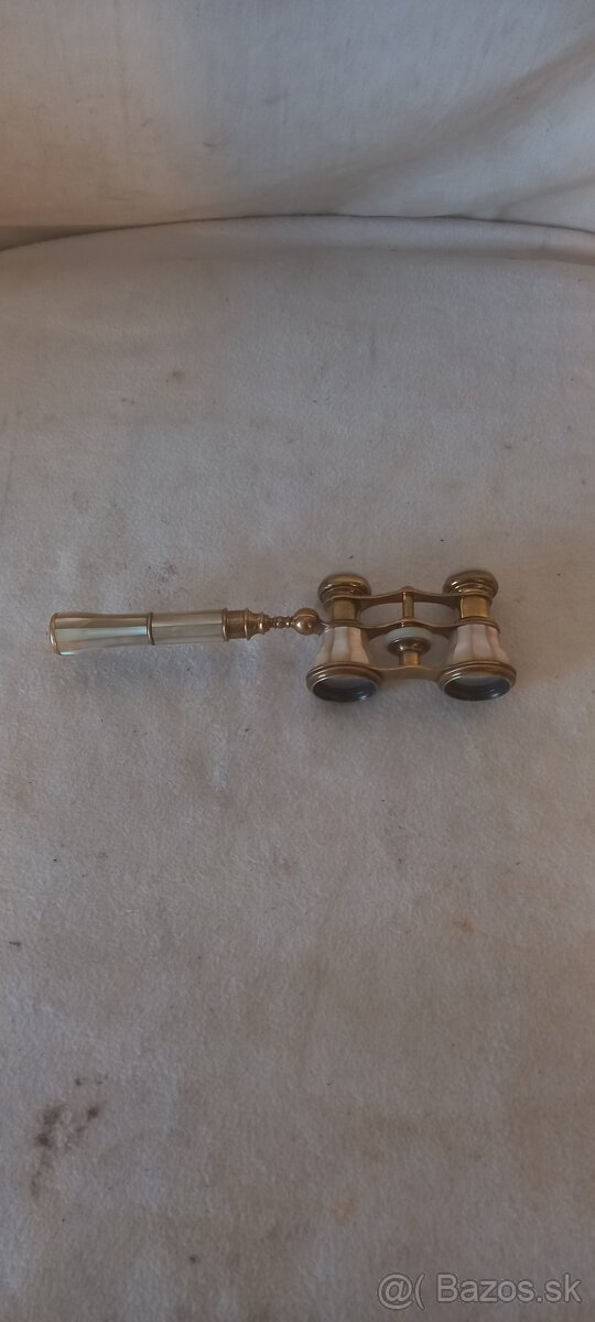 Divadelný ďalekohľad s perleťou - 2