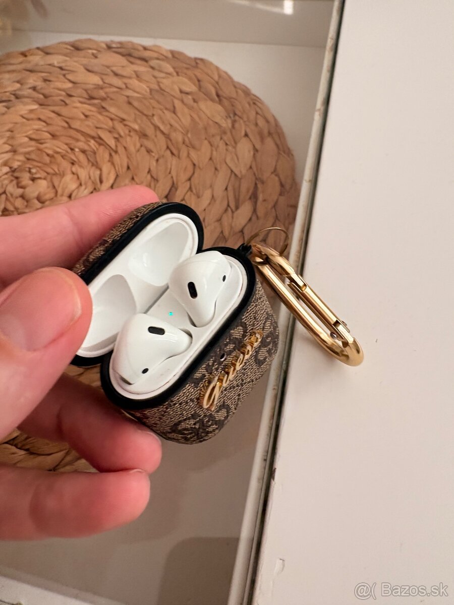 Apple AirPods 1. generácie - 2