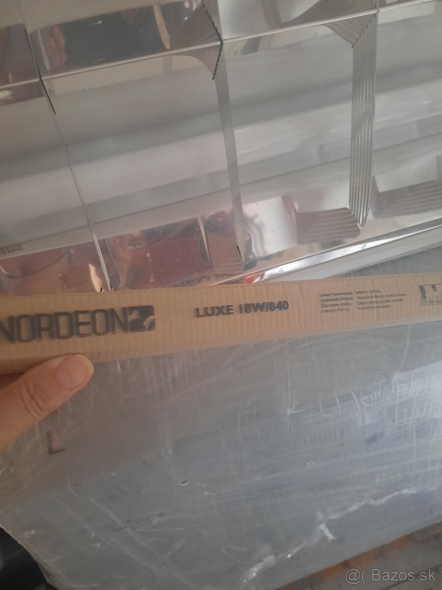 Svietidlo zapustene - 2