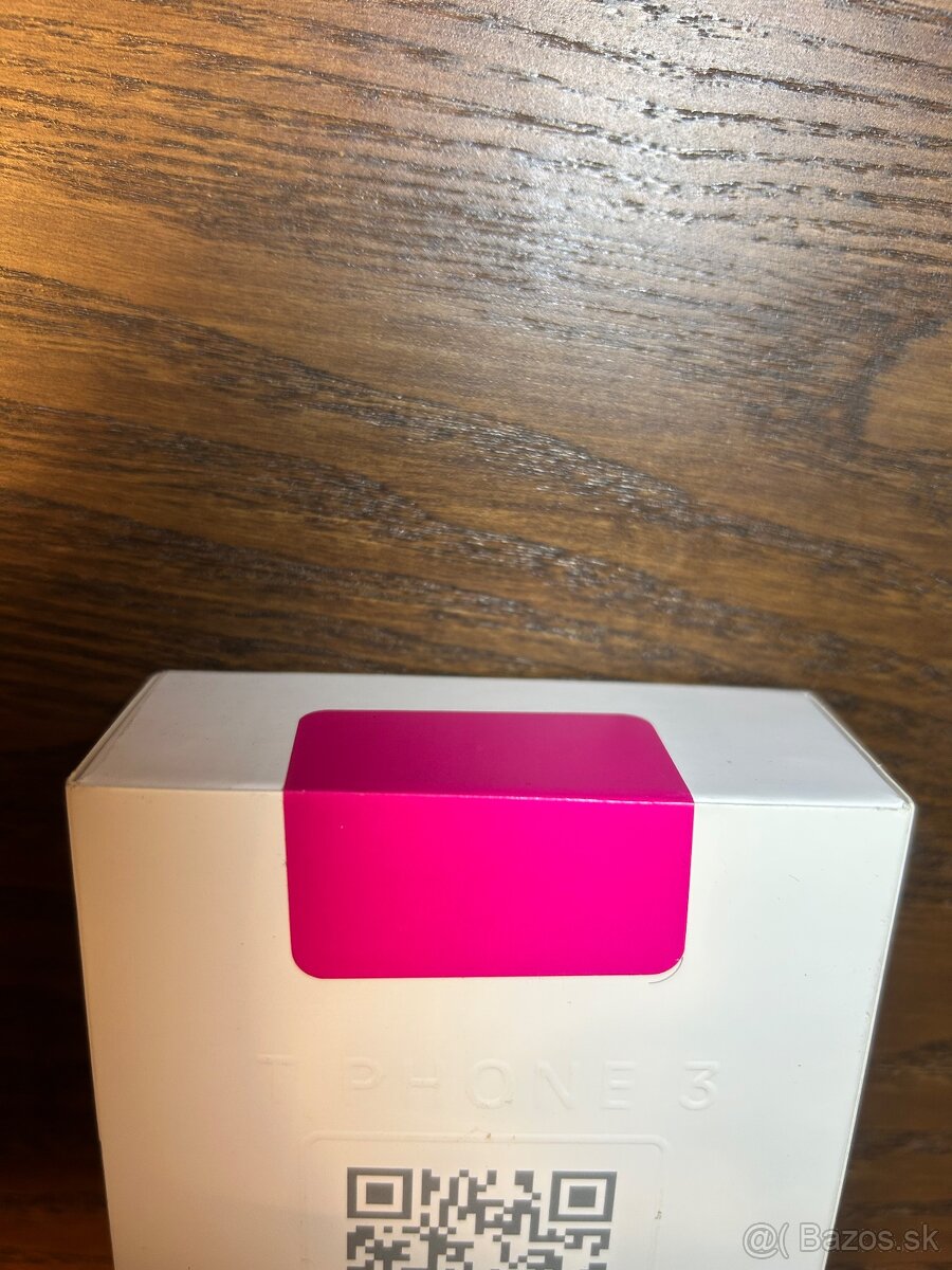 T phone 3 128GB Ram:6GB - 2