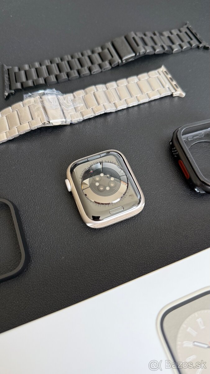 Apple Watch 8 45 mm - 2