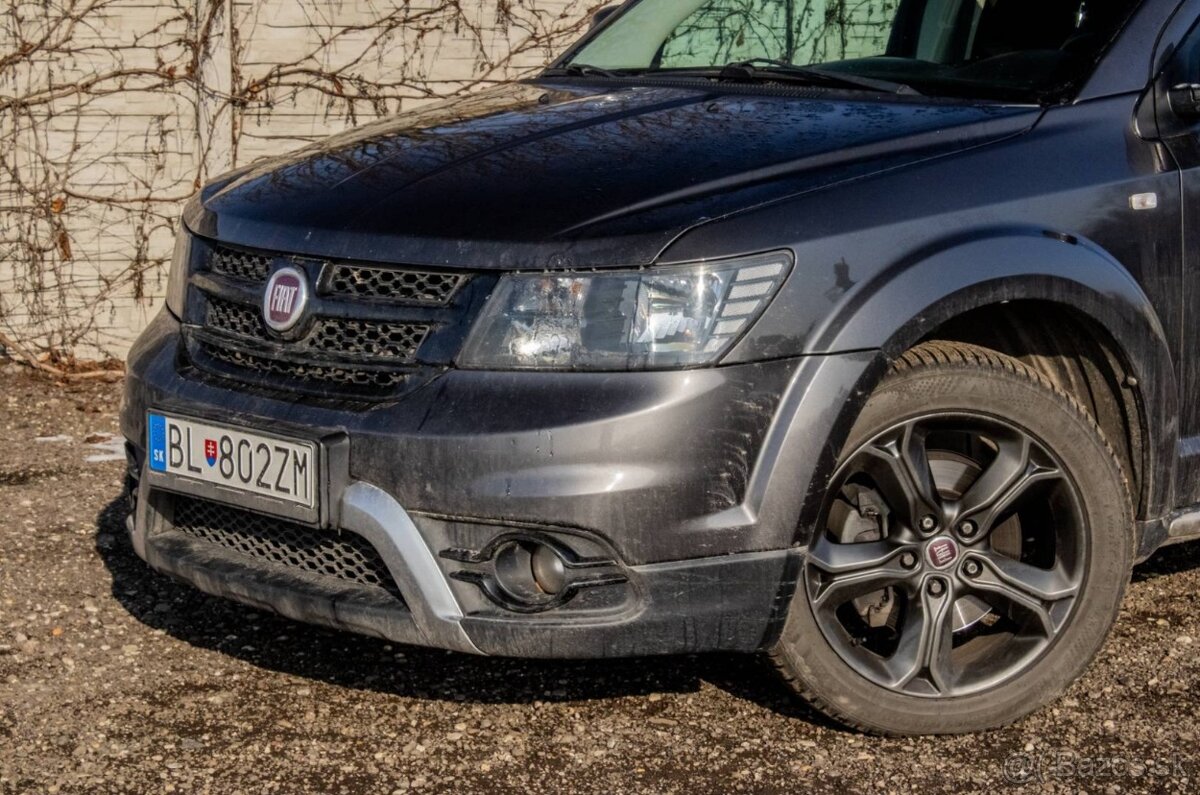 Fiat Freemont 2.0 16V MultiJet Black Code 4x4 / PANO - 2