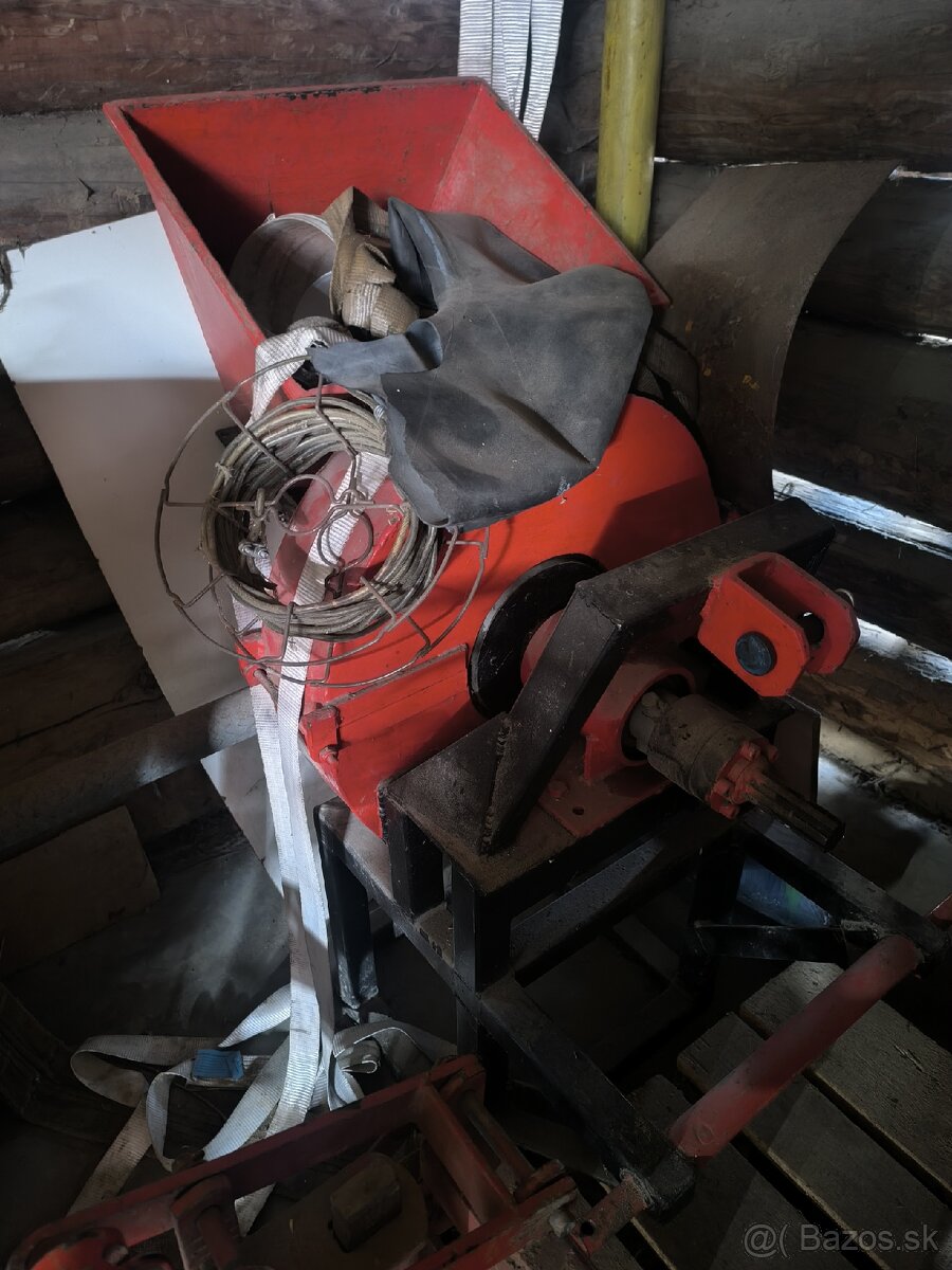 Poľnohospodárske stroje - 2